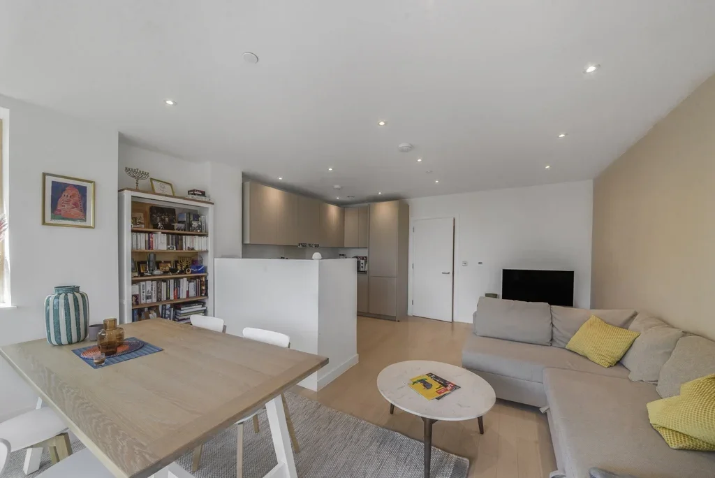 Flat Maitland Park Villas in Greater London