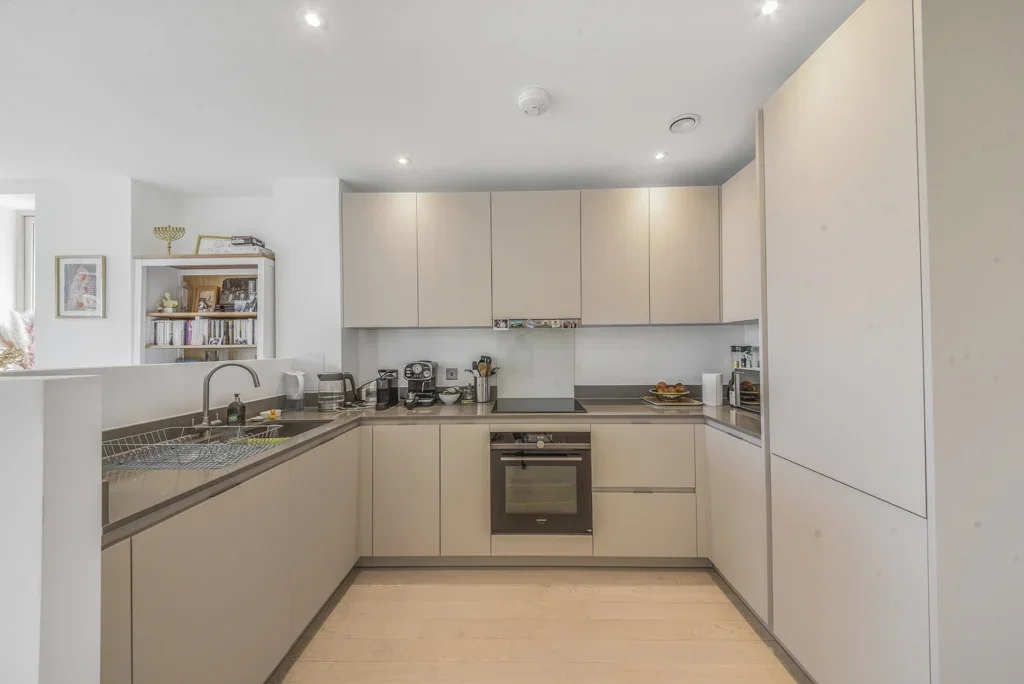 Flat Maitland Park Villas in Greater London