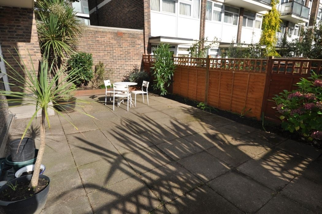 Flat Windsor Terrace in Greater London