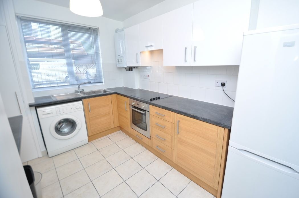 Flat Windsor Terrace in Greater London