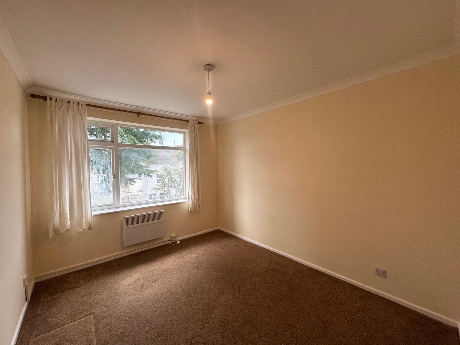 Flat Milverton Crescent West in Leamington