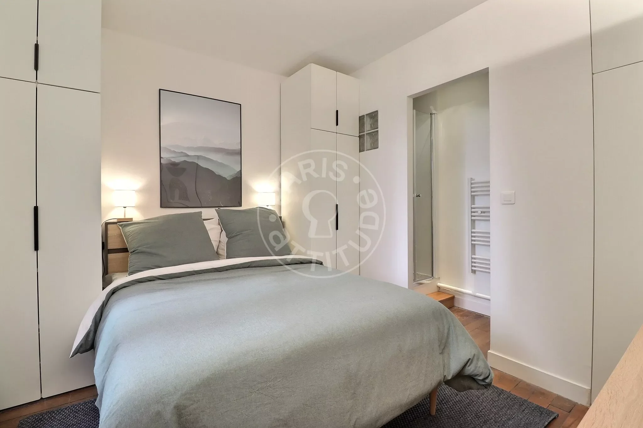 Appartement Rue du Mont Cenis à Paris