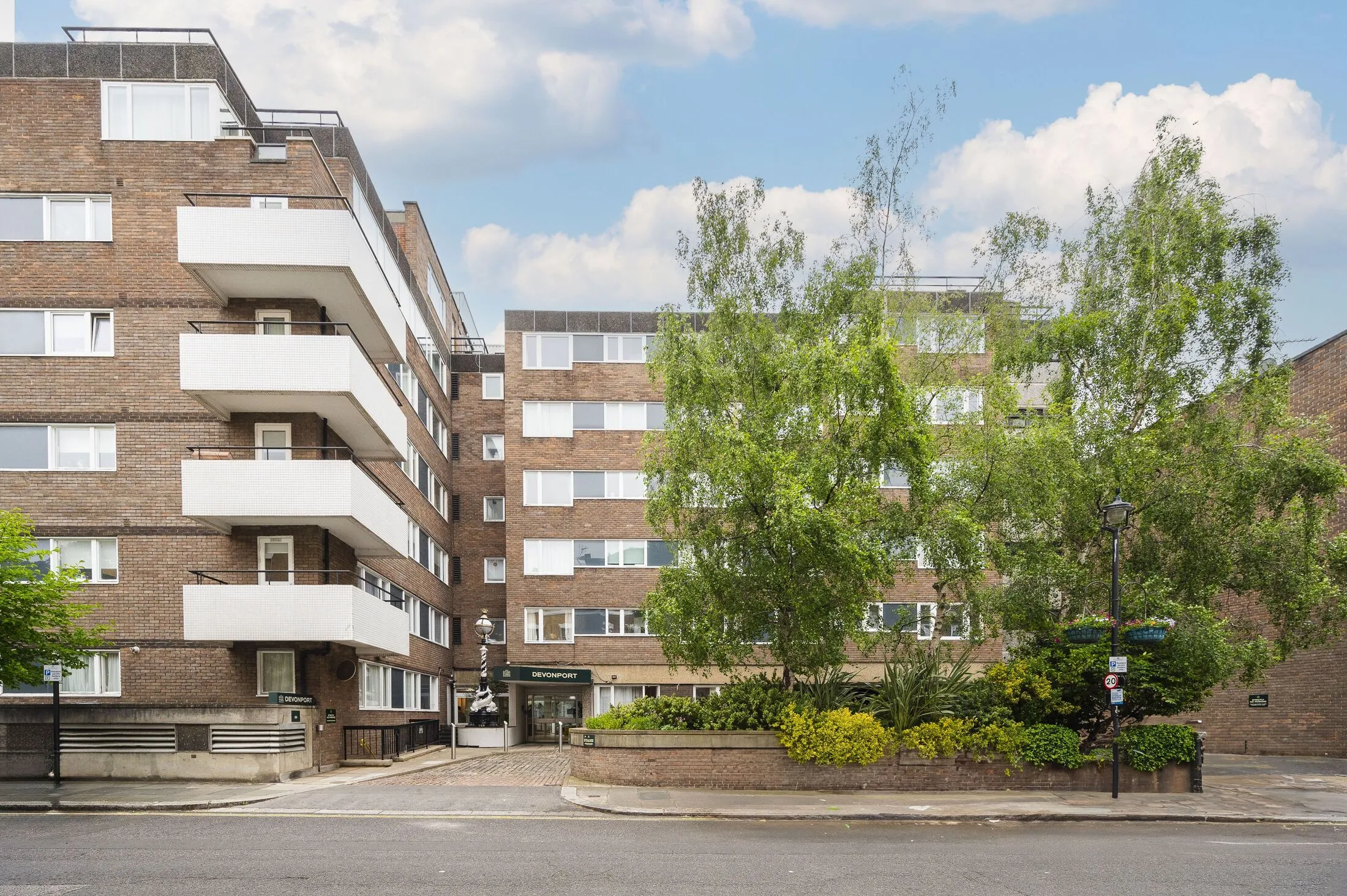 Flat Southwick Street in City of Westminster