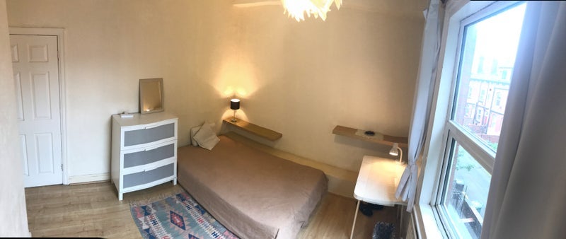 Room Winfield Grove in Leeds
