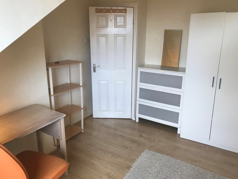 Room Winfield Grove in Leeds