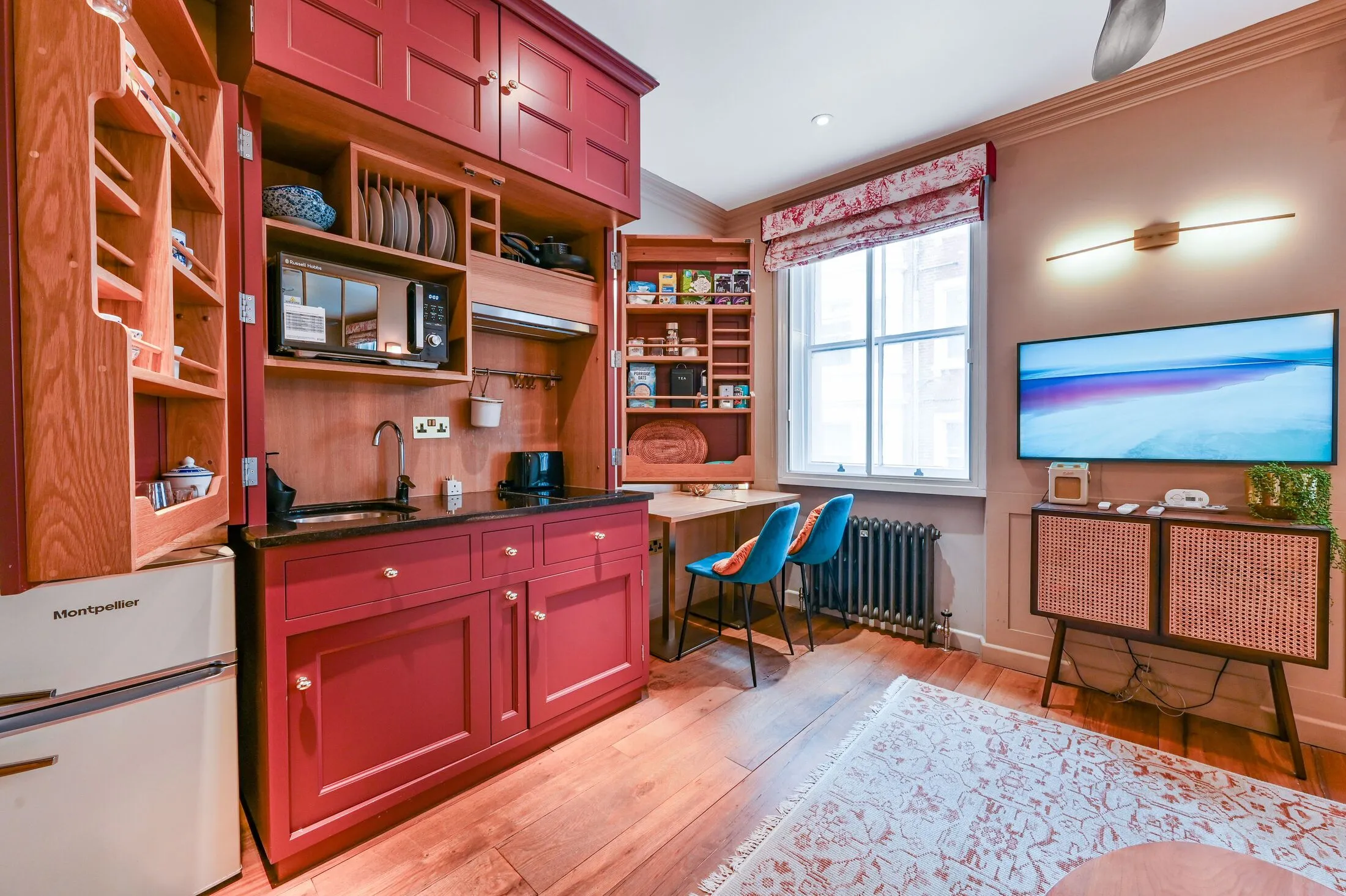 Flat Little Russell Street in Greater London