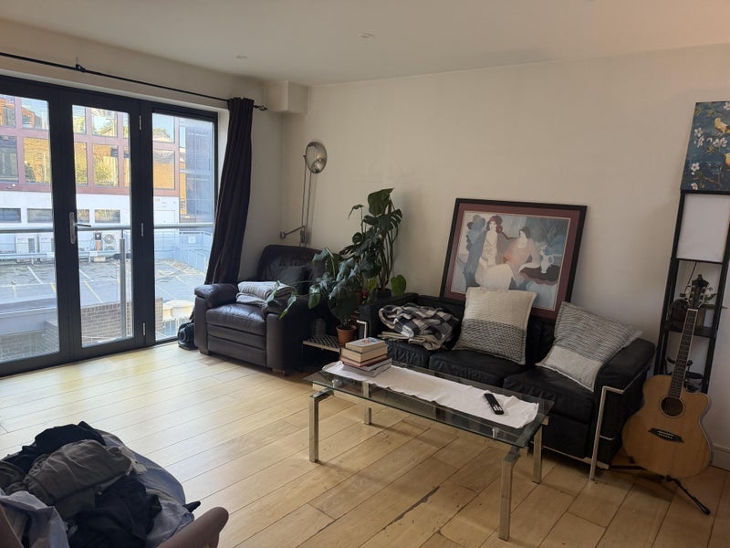 Room Kennington Park Road in Greater London