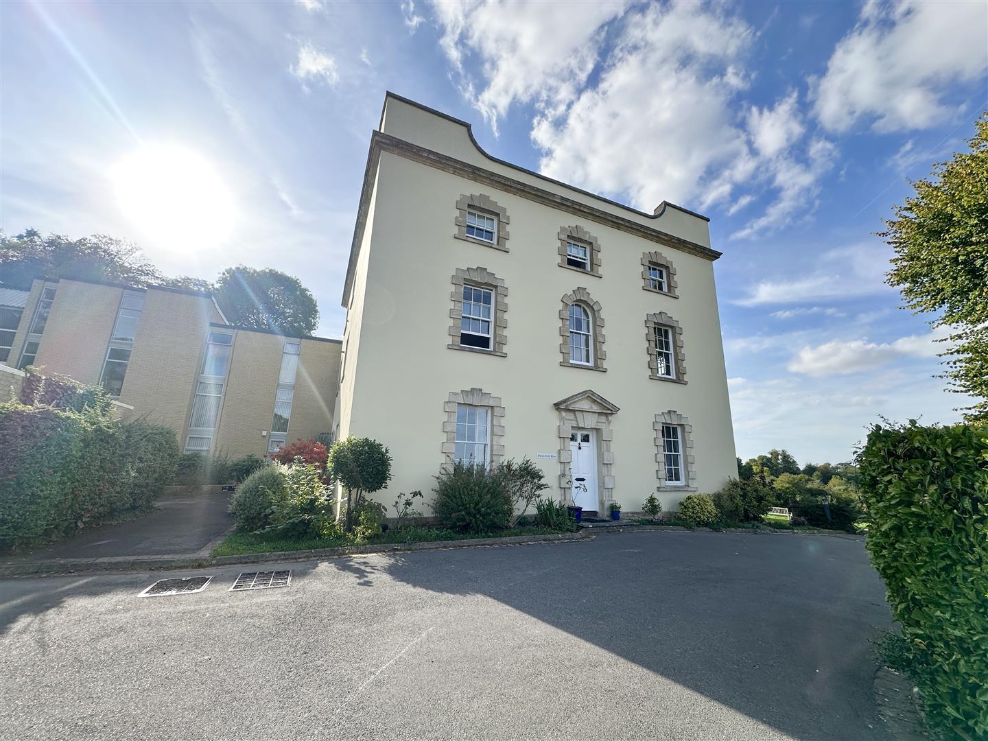 Flat Henbury Road in Bristol