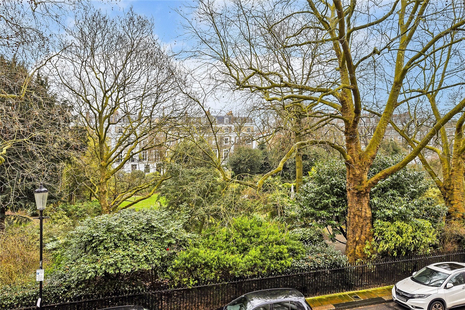 Flat Thurloe Square in Greater London