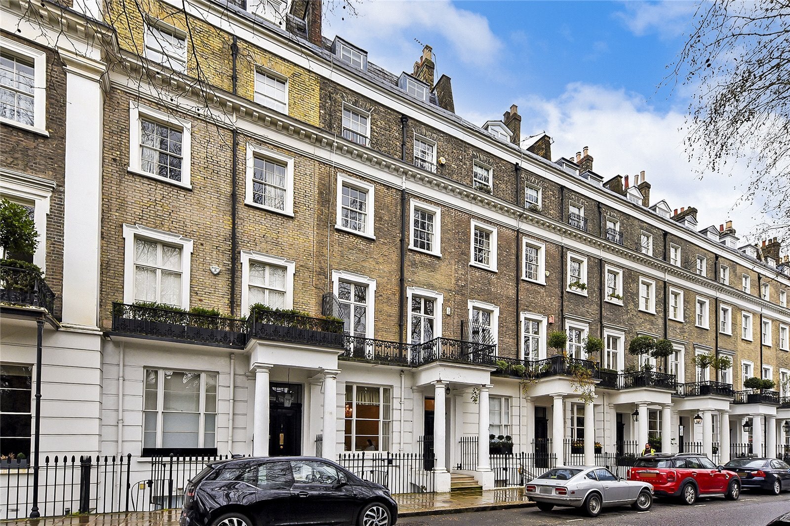 Flat Thurloe Square in Greater London