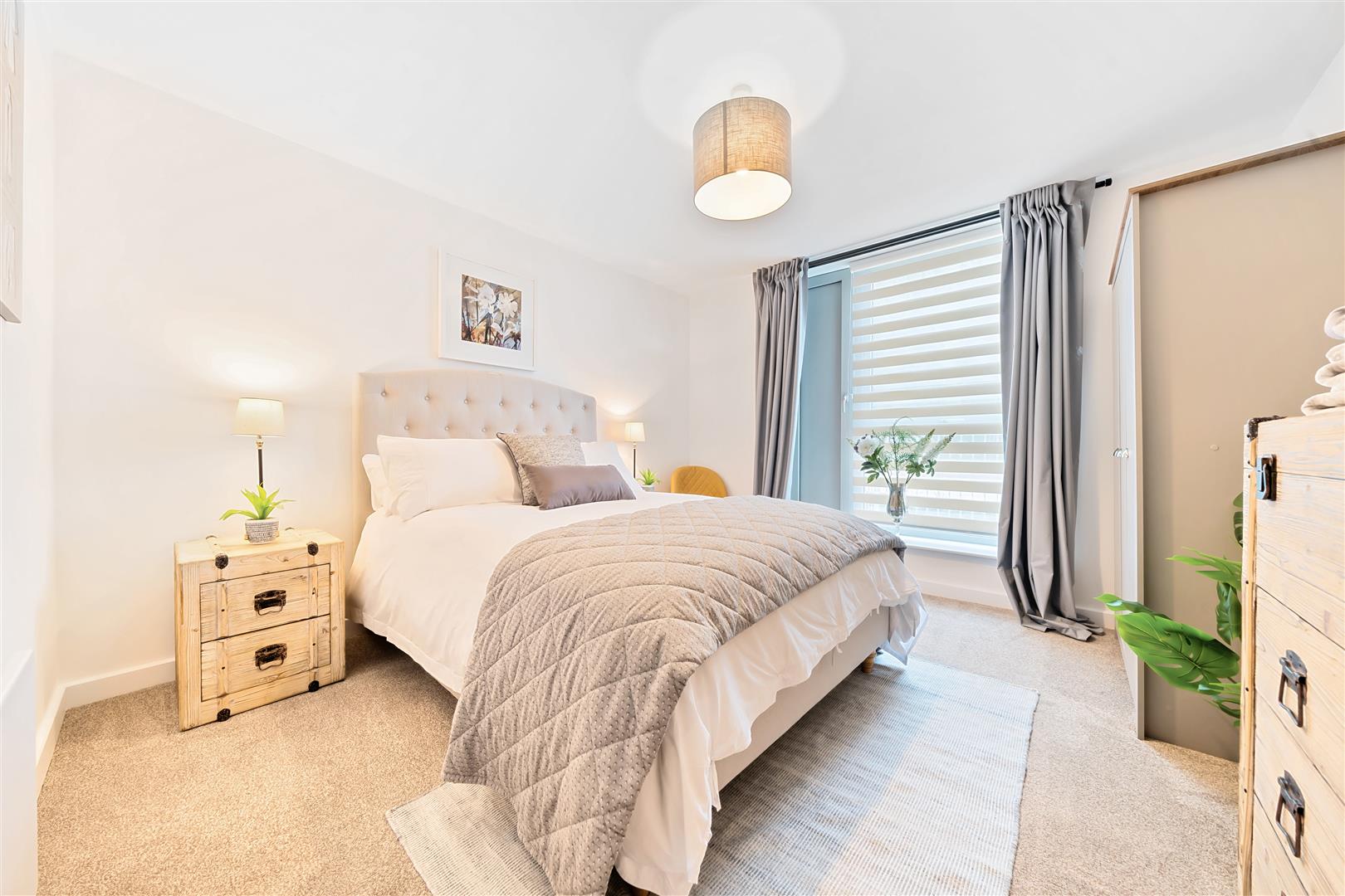 Flat Knowleston Place in Matlock Town
