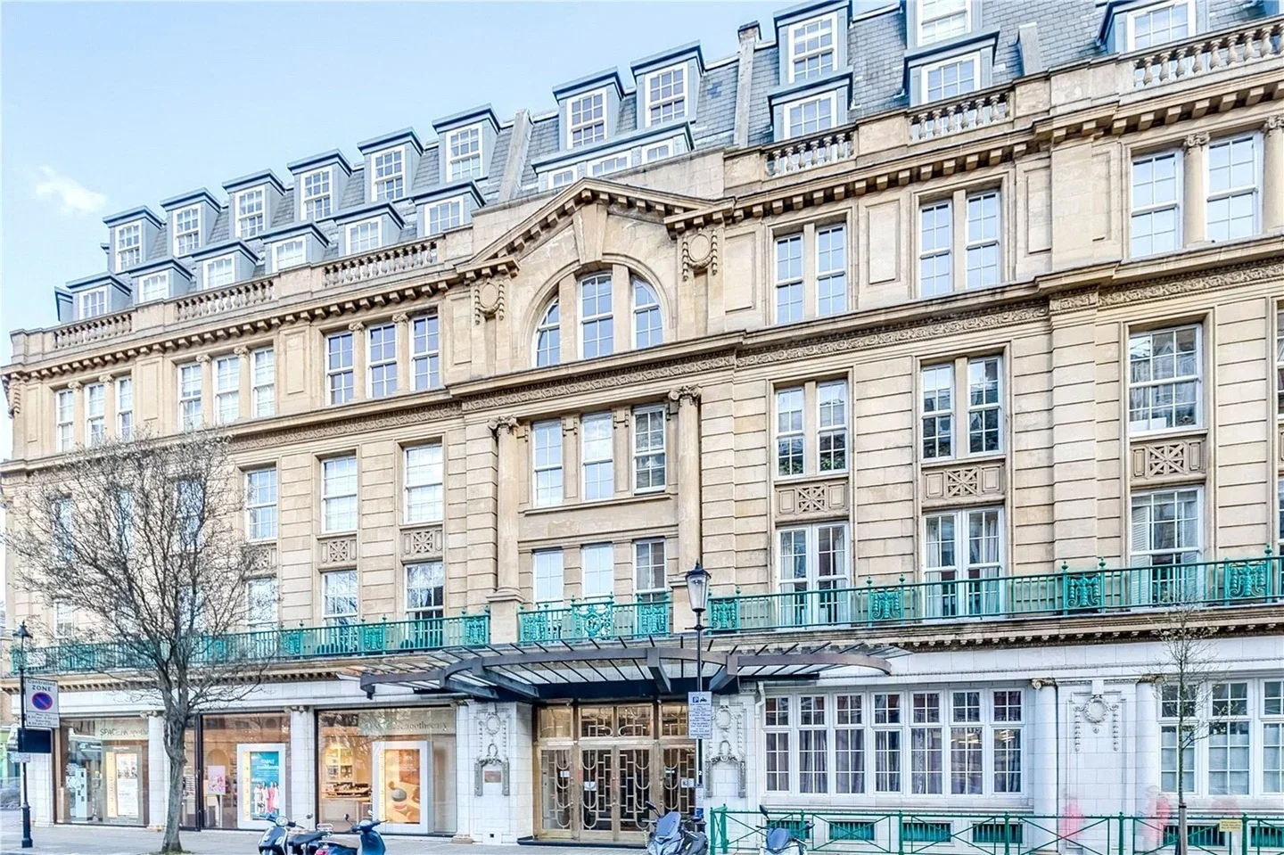 Flat Chepstow Place in City of Westminster