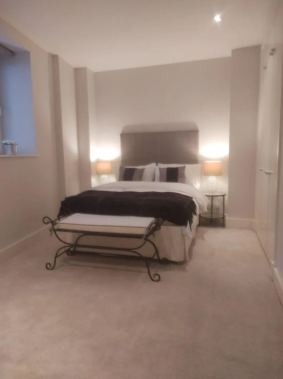 Flat Chepstow Place in City of Westminster