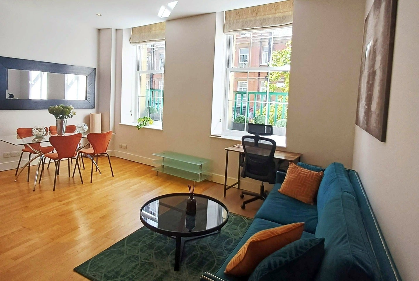 Flat Chepstow Place in City of Westminster