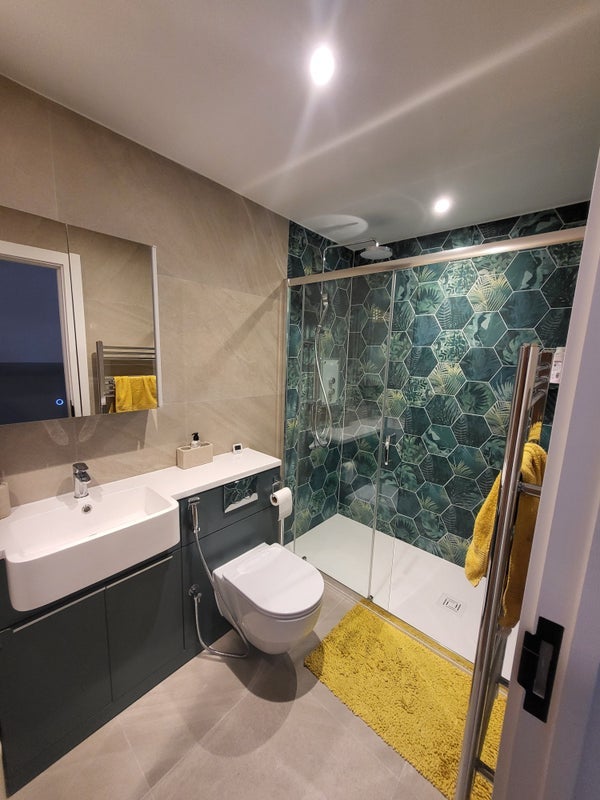Room Barker Drive in Greater London