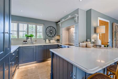 House Stonesfield Close in Cotswold District