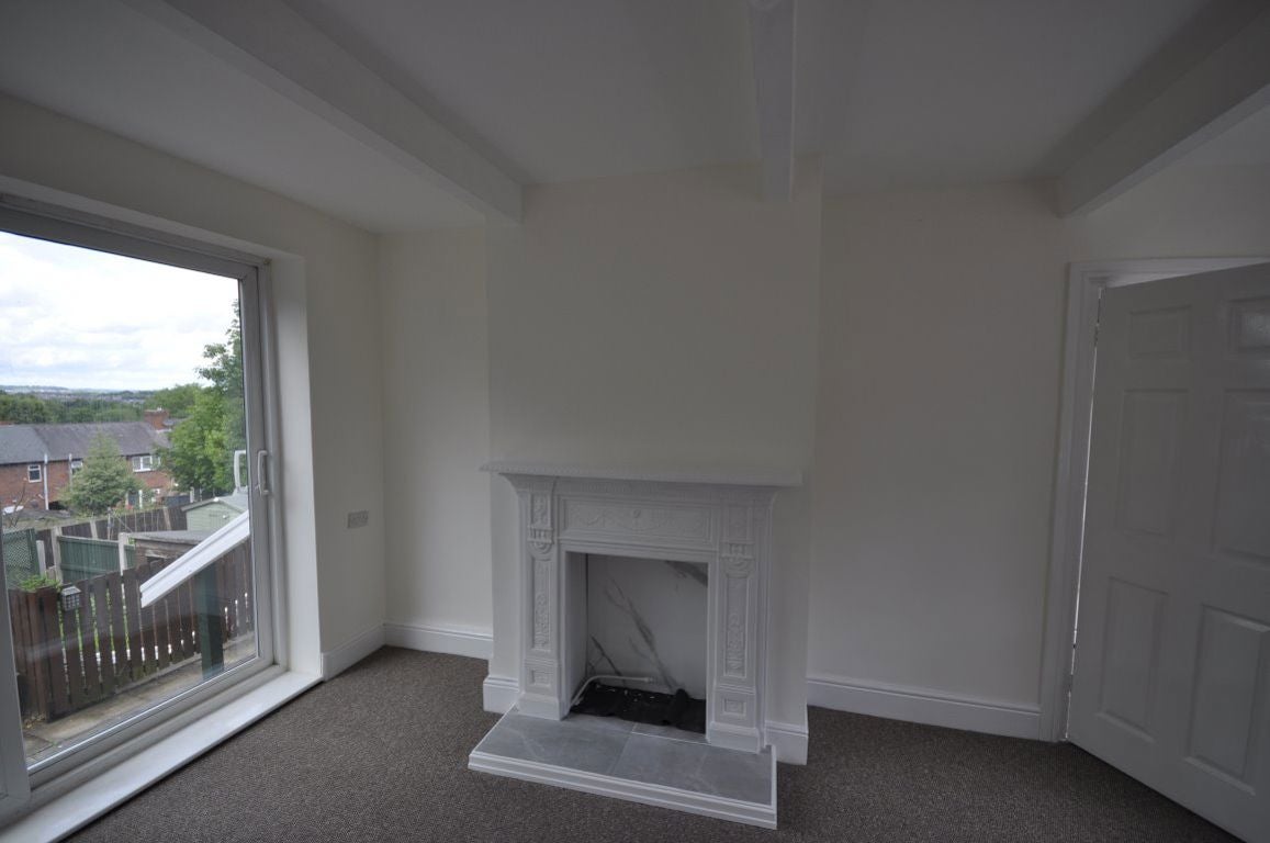 House Birchfield Close in Halesowen