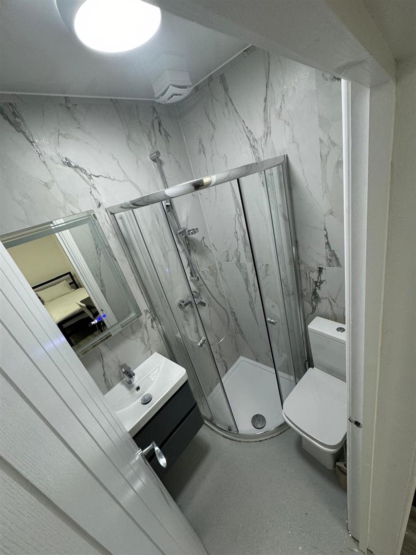 Flat Heenan Close in Greater London
