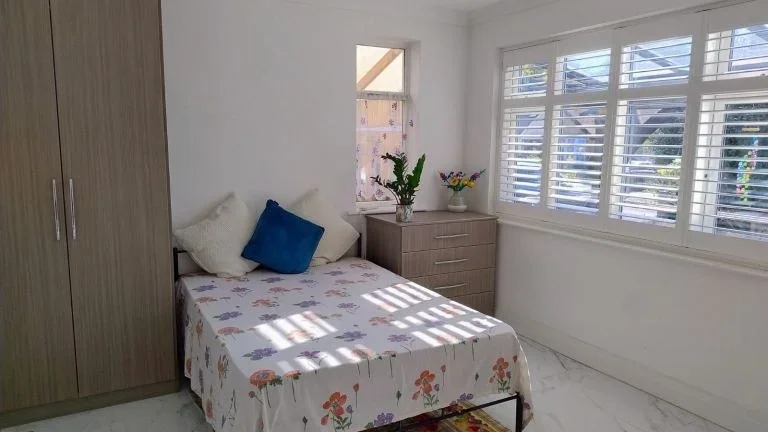 Room Ellerman Avenue in Greater London