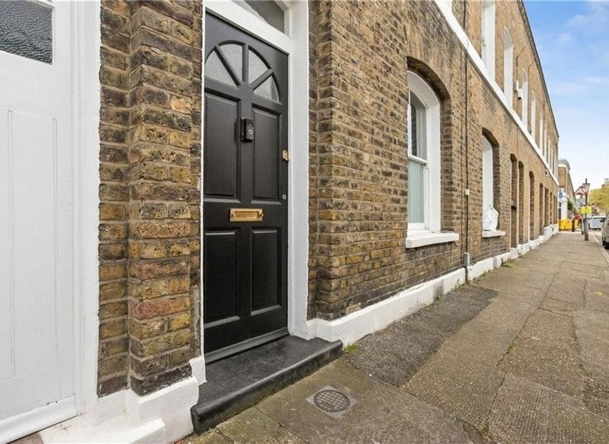 House Quilter Street in Greater London