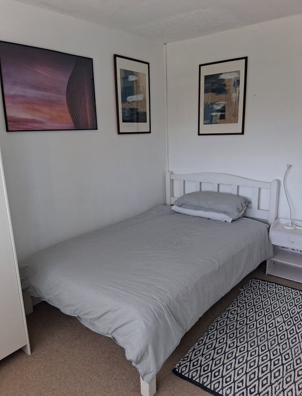 Room Newport Drive in Stratford-on-Avon