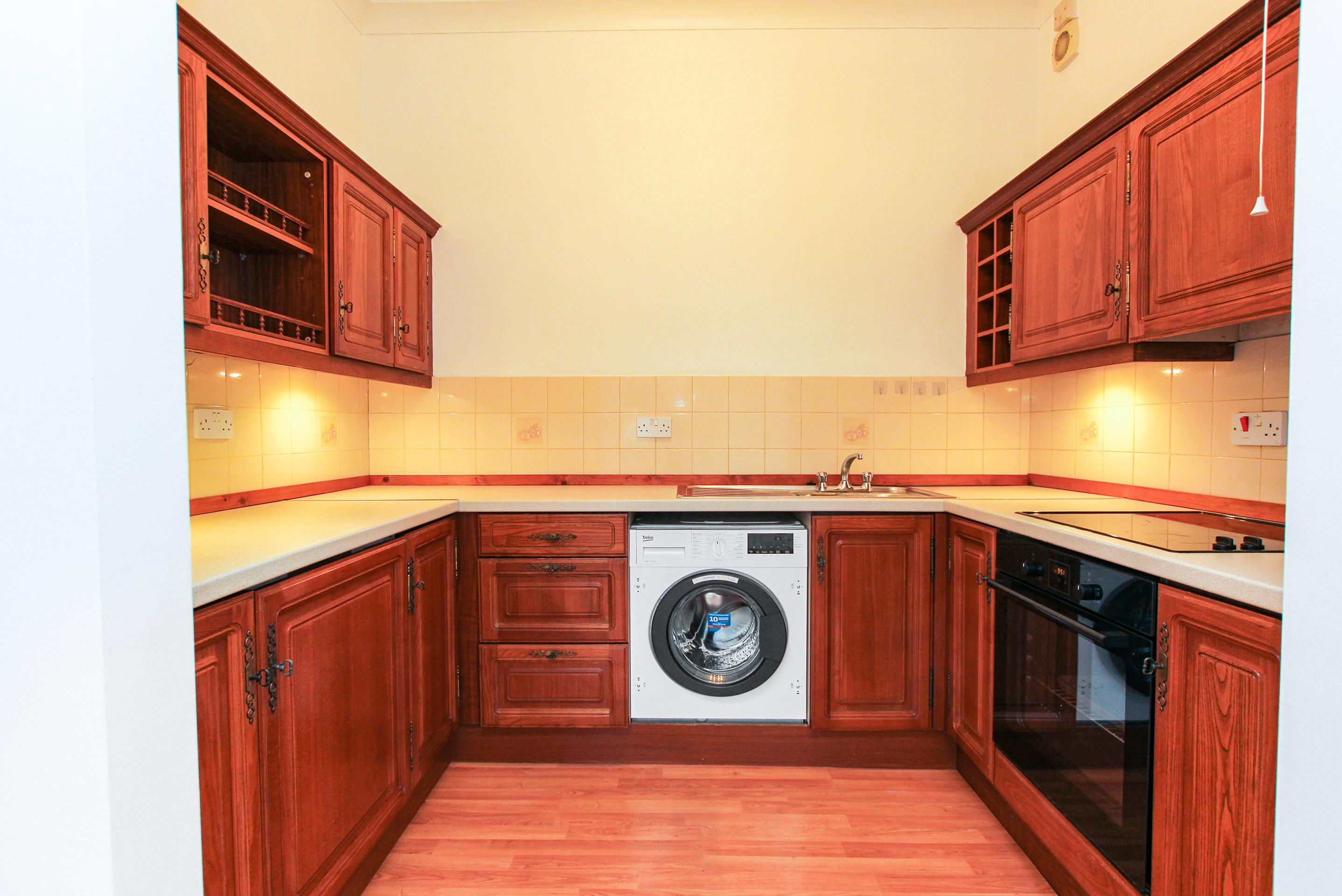 Flat Queensberry Road in Kettering