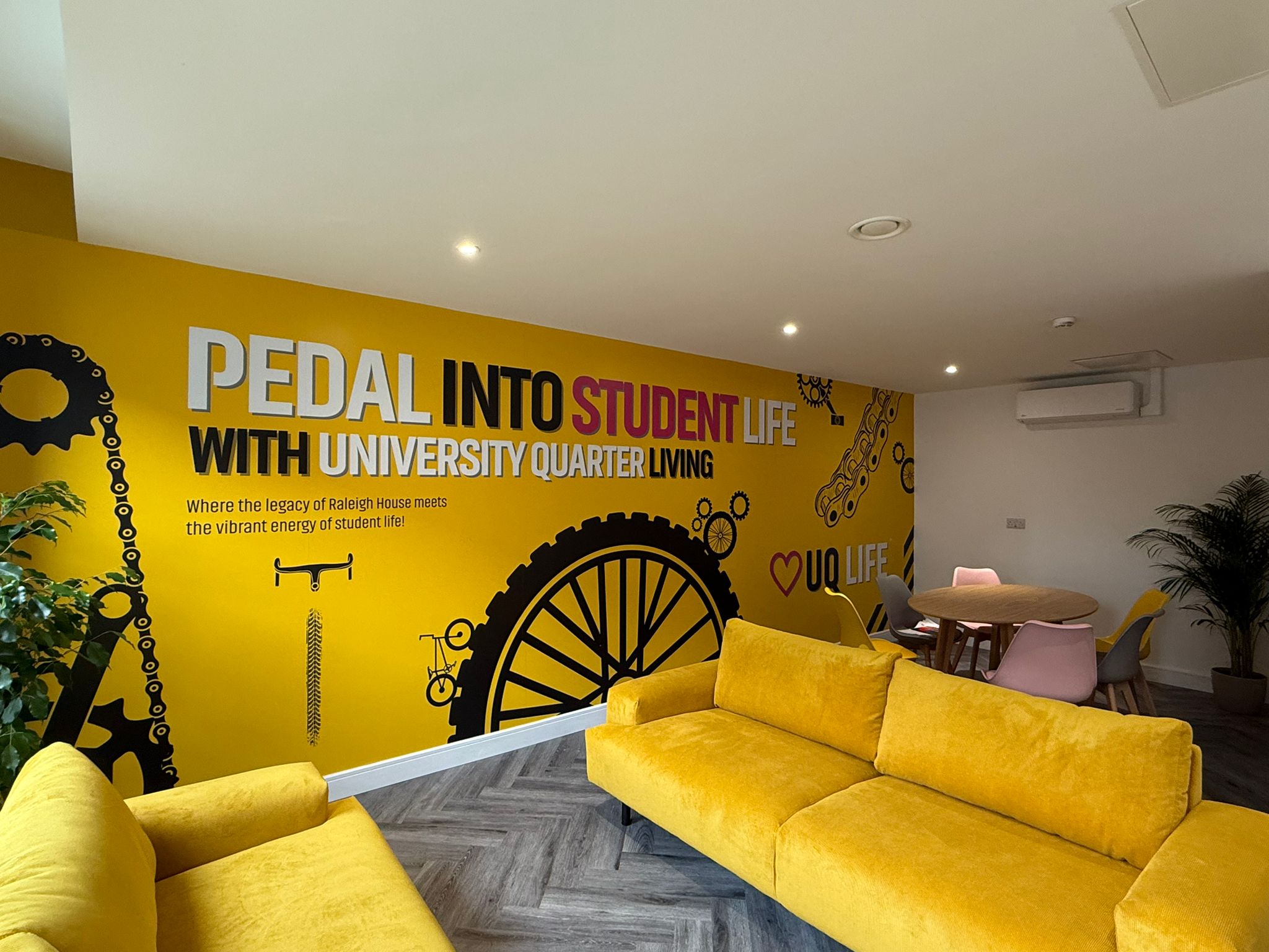 Room Alfreton Road in Nottingham
