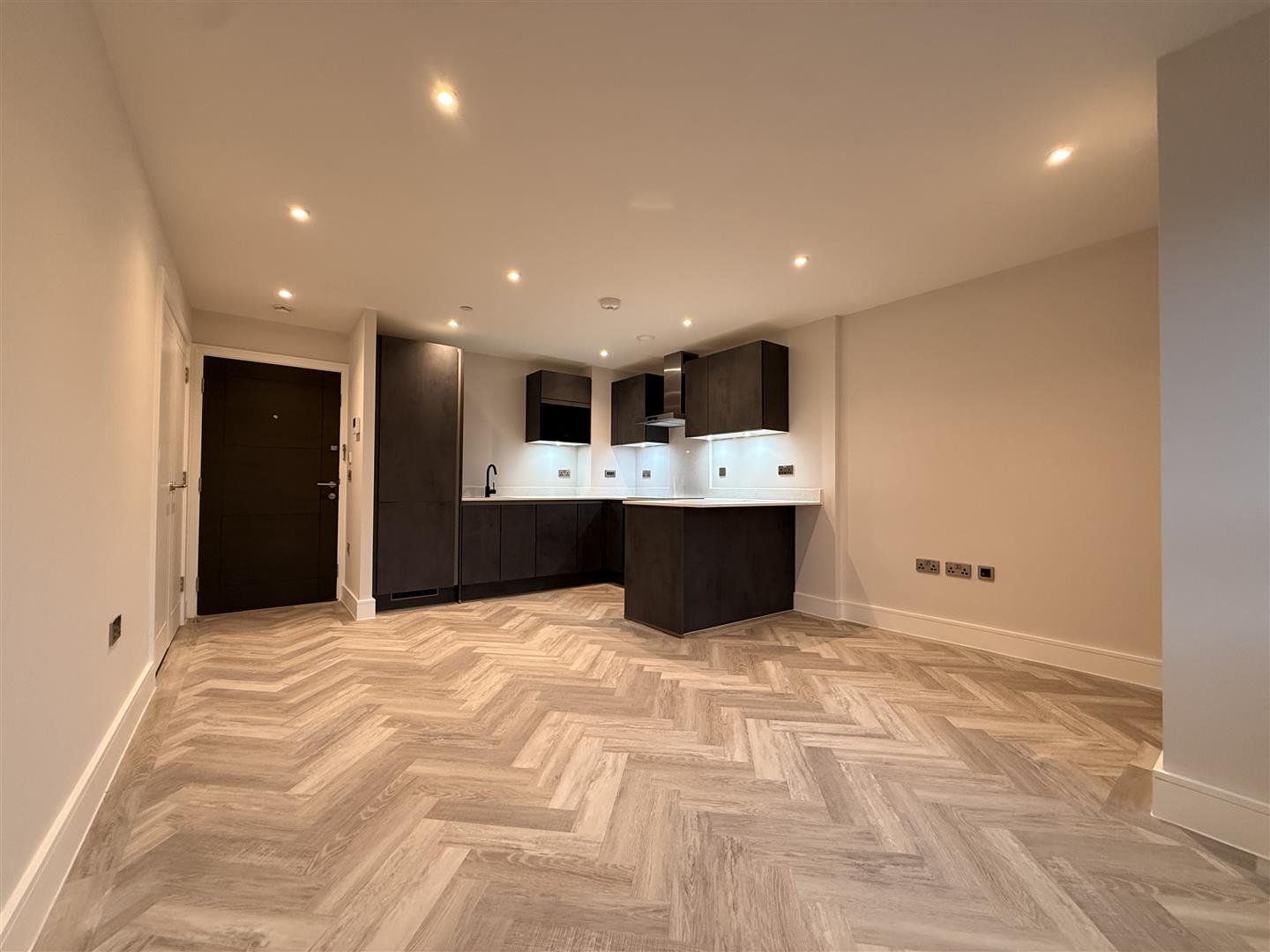 Flat Cockfosters Road in Greater London