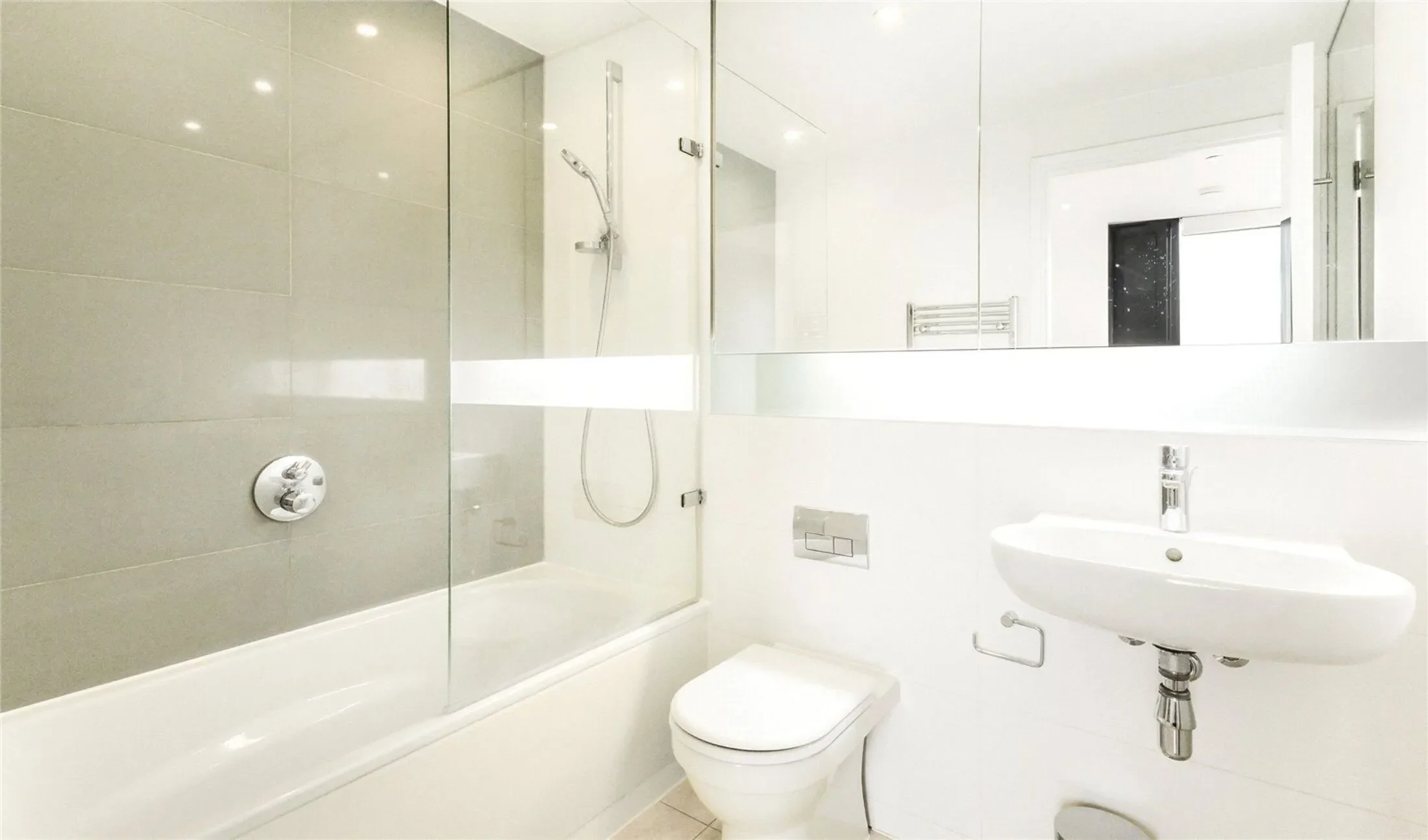 Flat Wollaston Close in Greater London