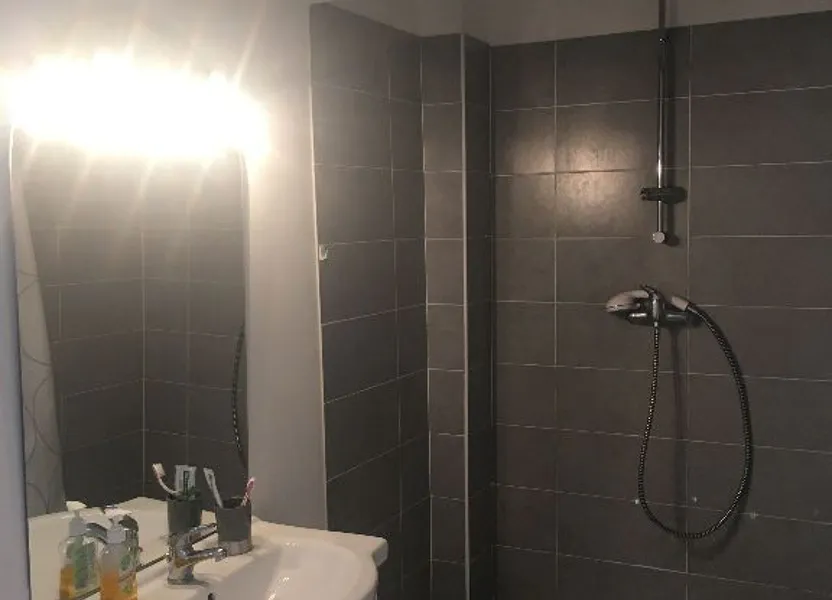 Chambre Rue Vidal à Nîmes
