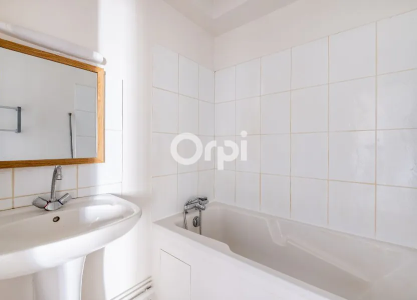 Flat Rue Jean-Claude Papon in Aixe-sur-Vienne