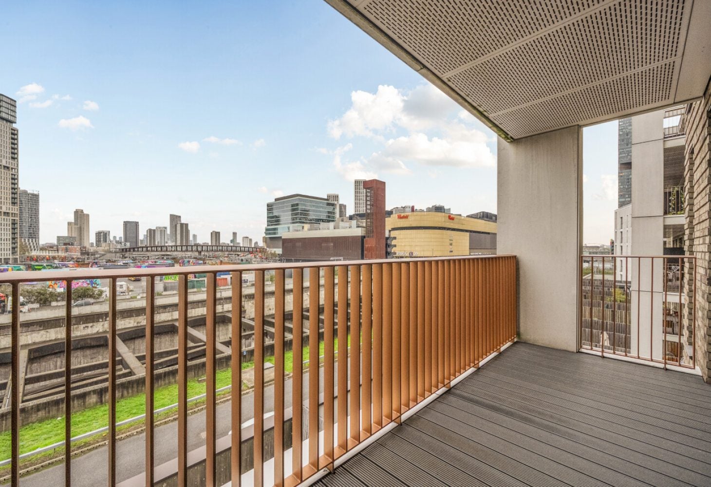 Flat Forrester Way in Greater London
