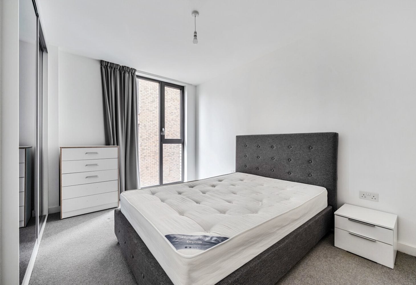 Flat Forrester Way in Greater London