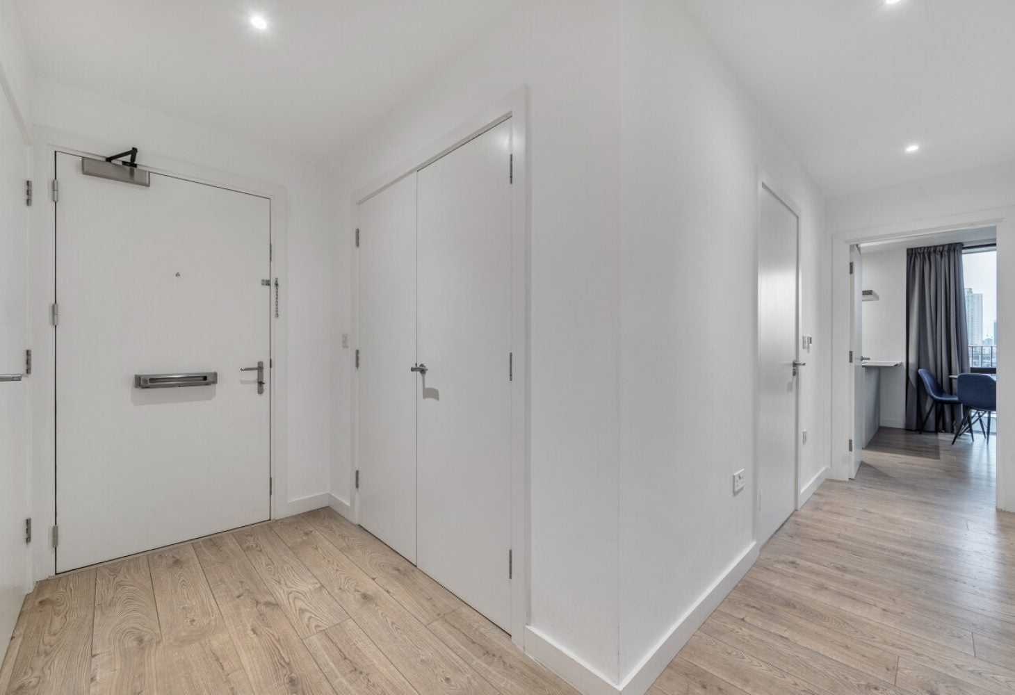Flat Forrester Way in Greater London