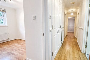 Flat Arnold Close in East Hertfordshire