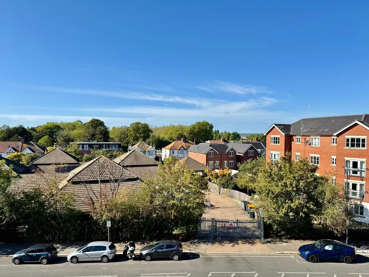 Flat Harlesden Road in Greater London