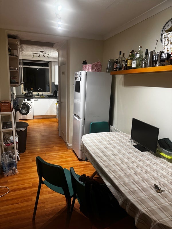 Room Lupus Street in City of Westminster