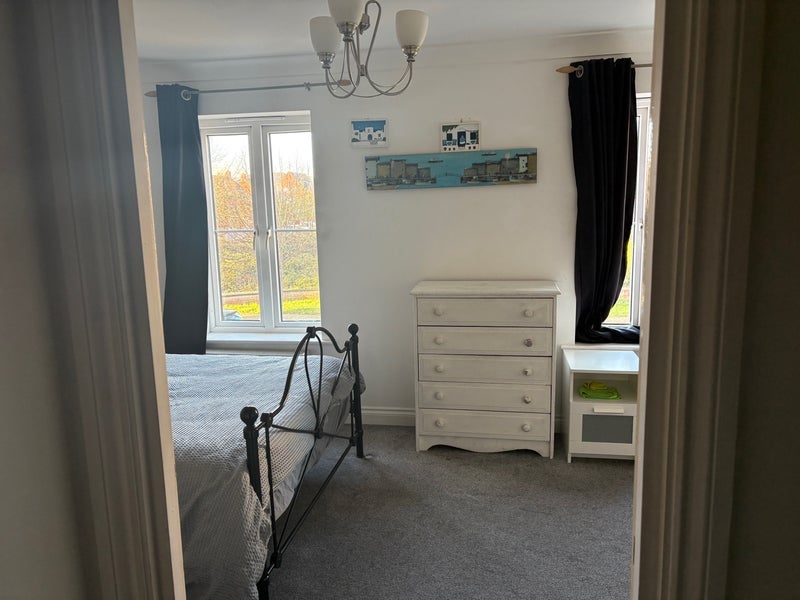 Room Longridge Way in Weston-super-Mare