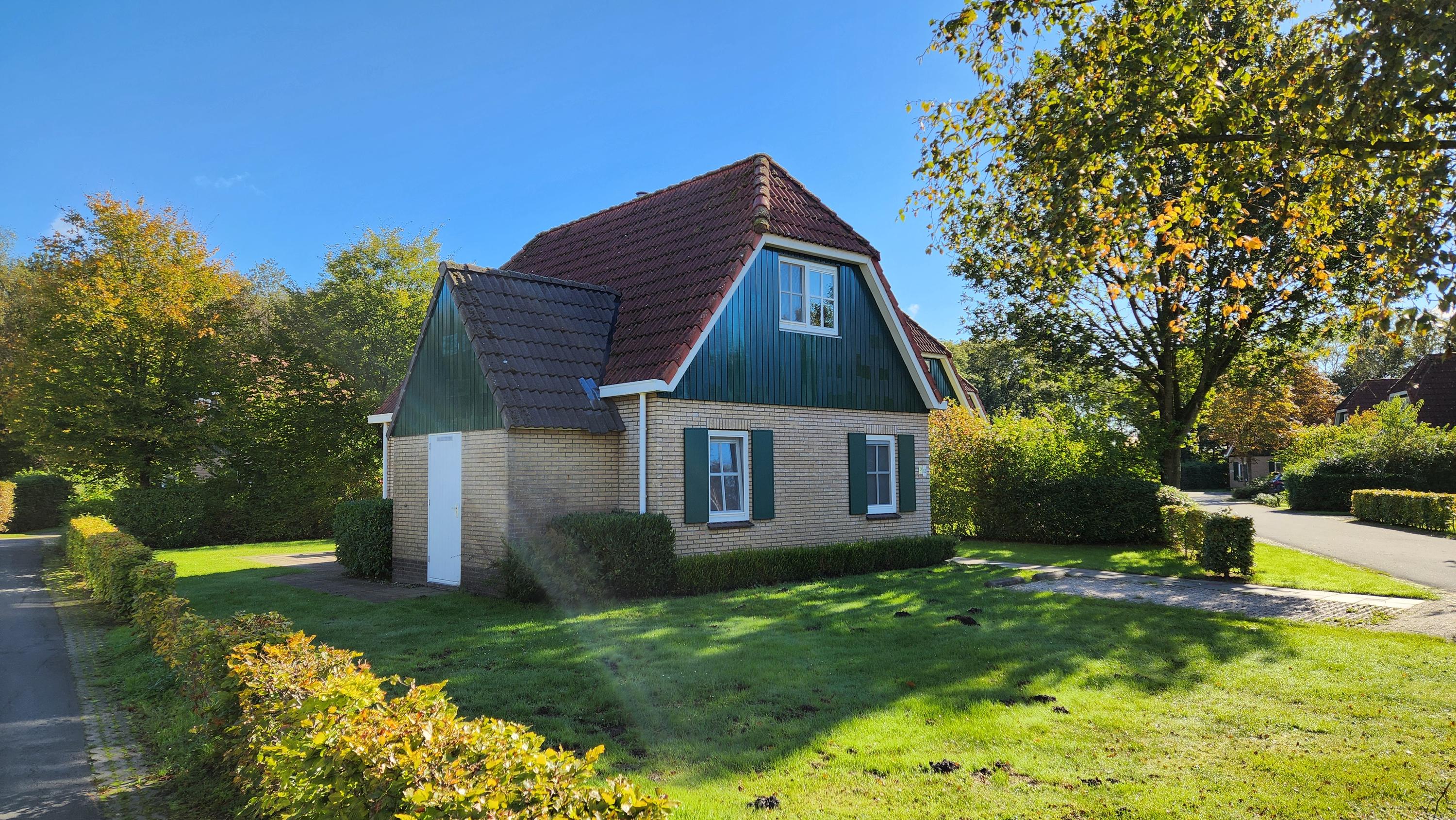 Huis Hunerwold State in Wateren