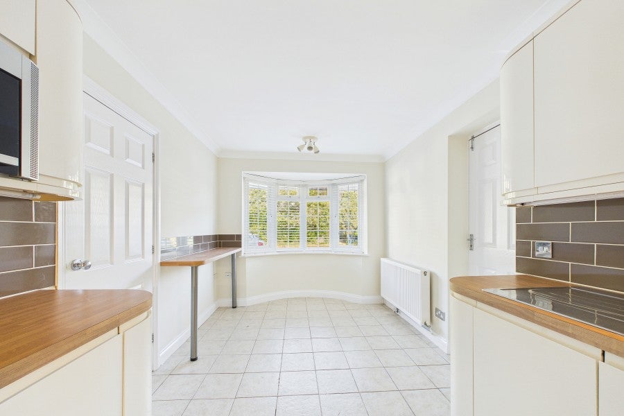 House Cooper Road in Surrey Heath