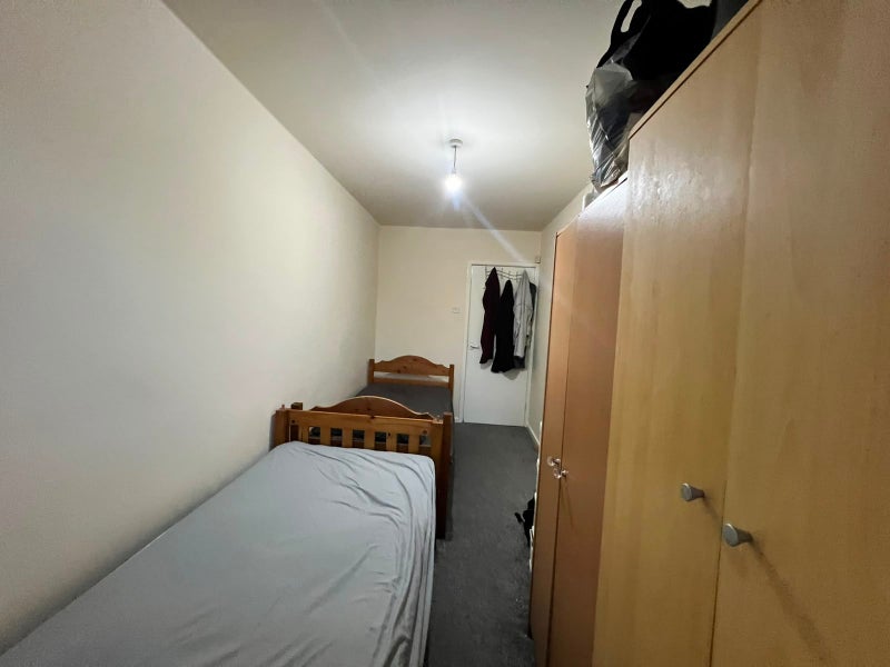 Room Parsonage Street in Manchester