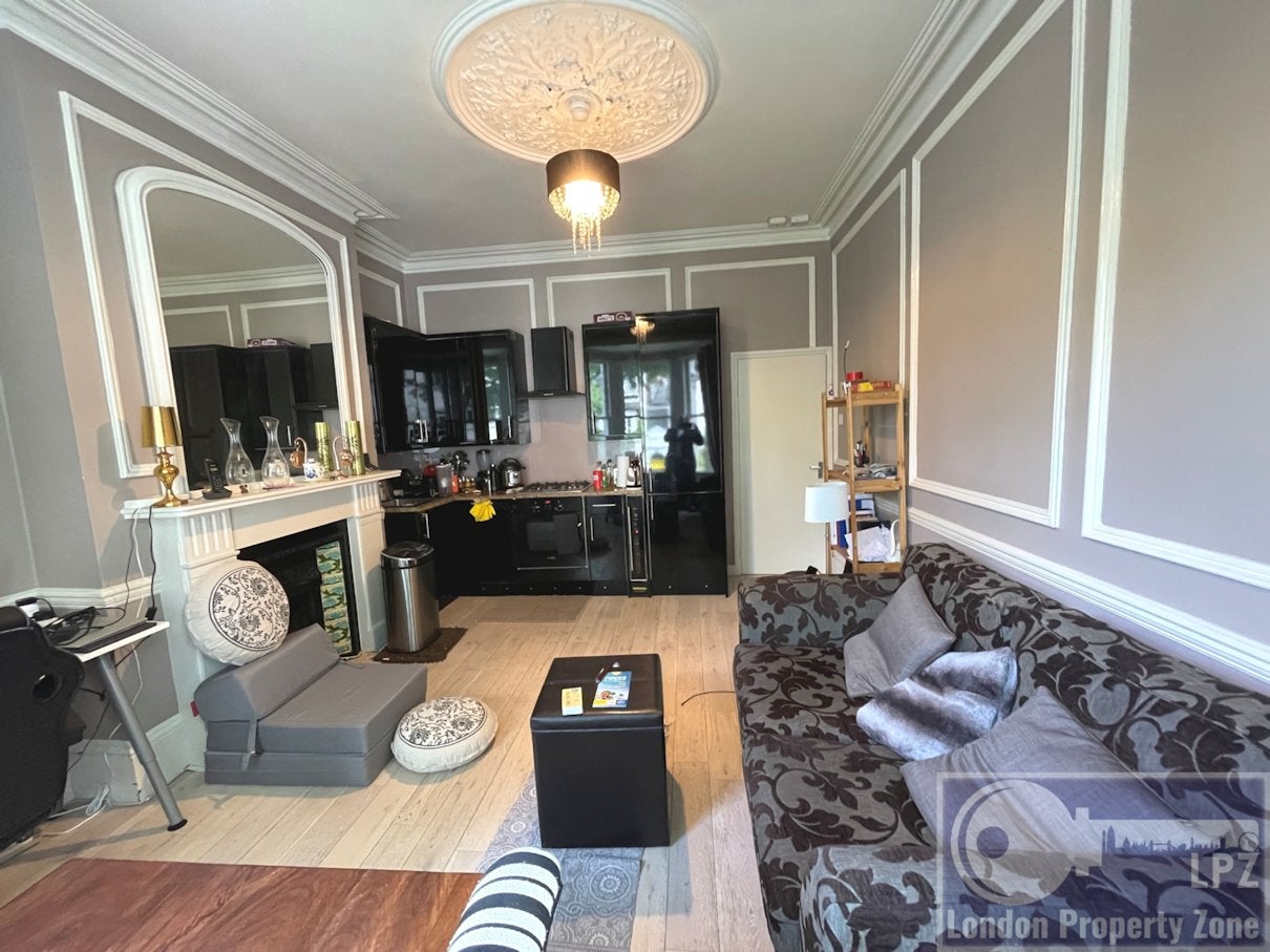 Flat Hammersmith Grove in Greater London