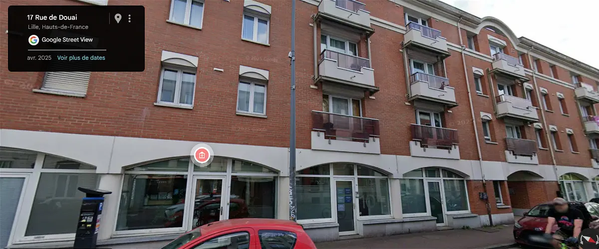 Flat Rue de Douai in Lille