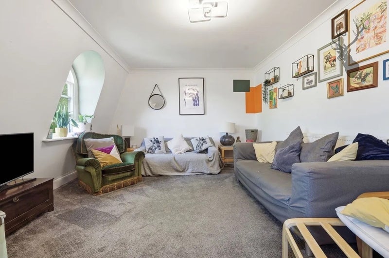 Room Rectory Square in Greater London