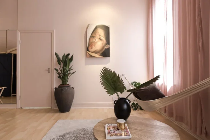 Flat Kingsland Road in Greater London