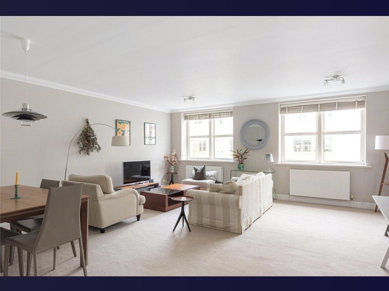 Room Kennington Lane in Greater London