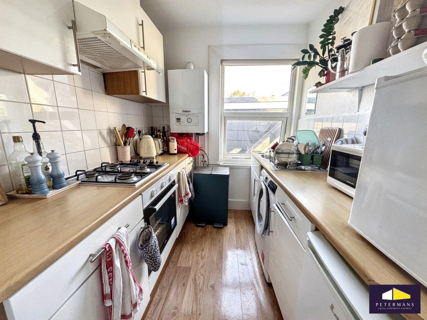 Flat Eardley Road in Greater London
