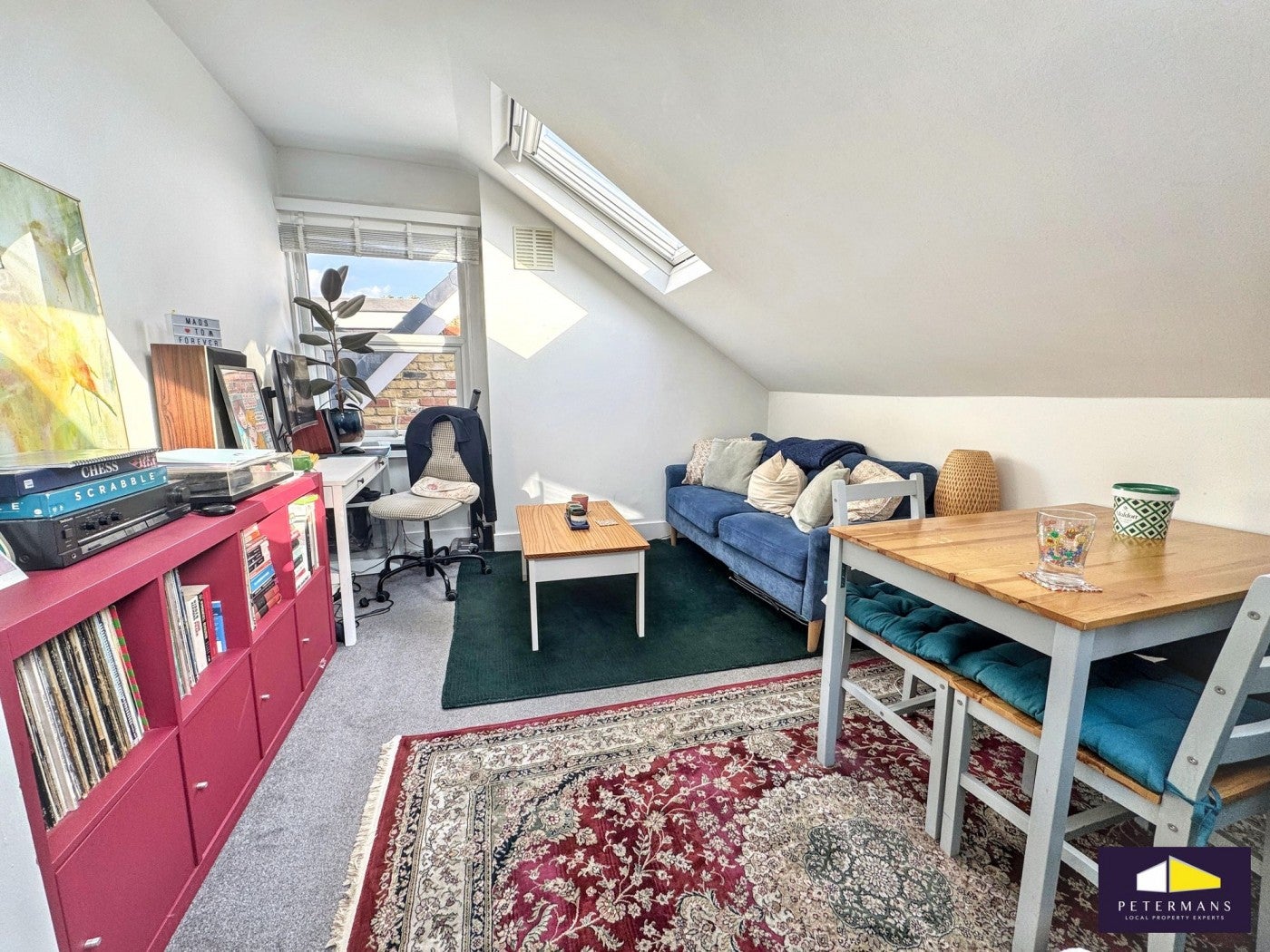 Flat Eardley Road in Greater London