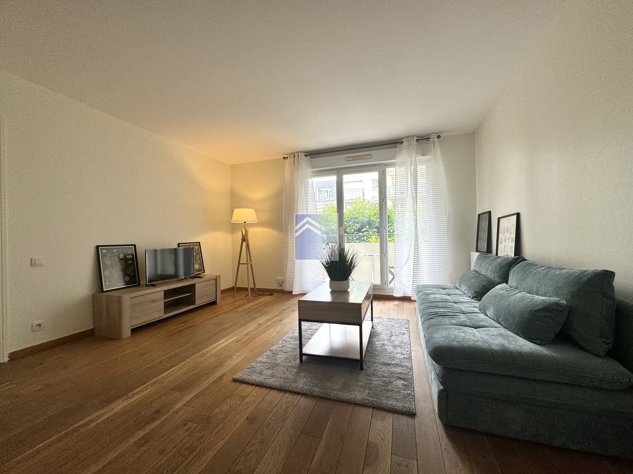 Flat Rue Kilford in Courbevoie