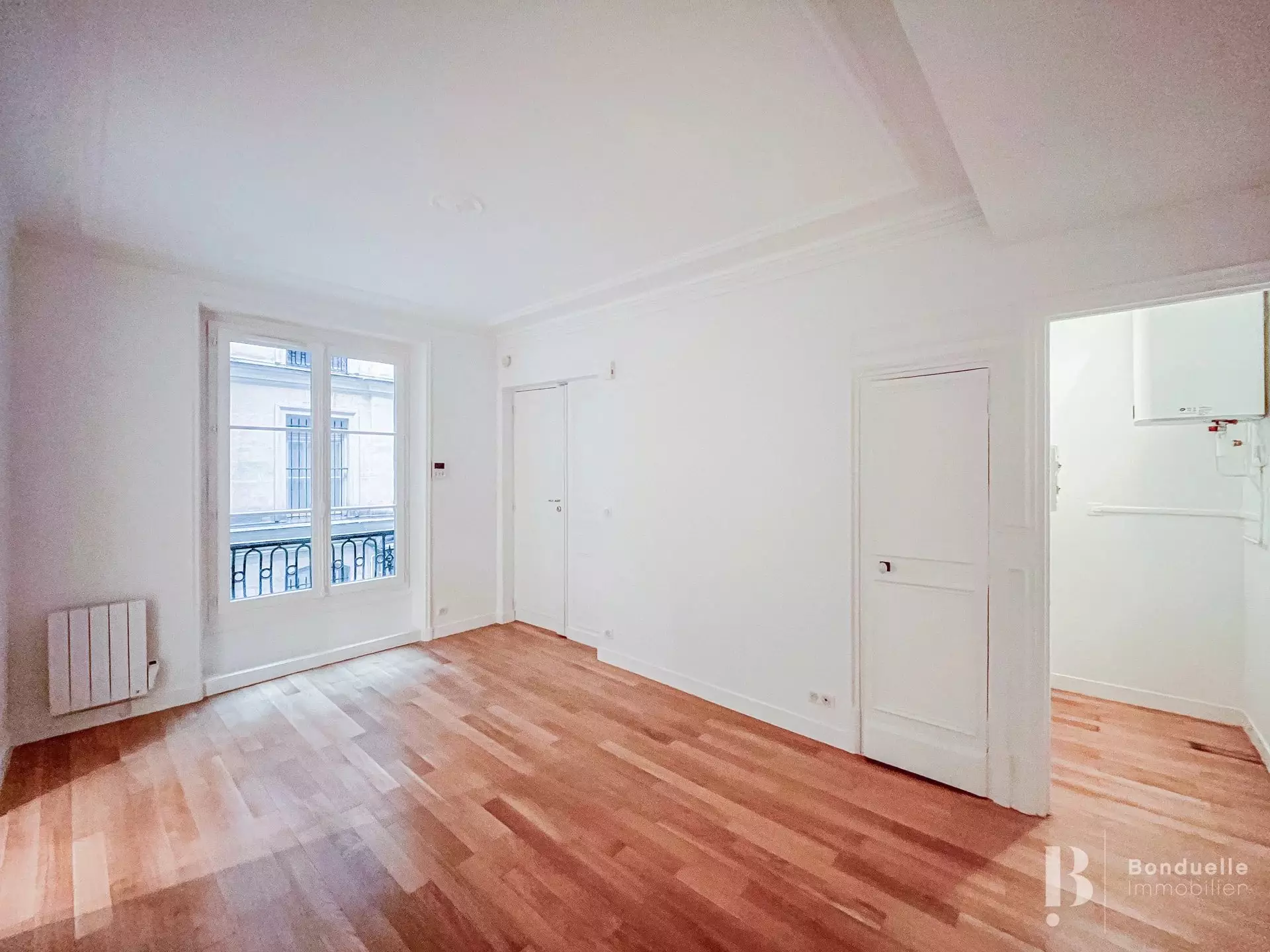 Flat Rue Drouot in Paris